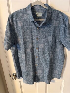 NWOT Tenth & Ocean Men's Blue
Mosaic Bandana Washable Linen Button Down Shirt XL